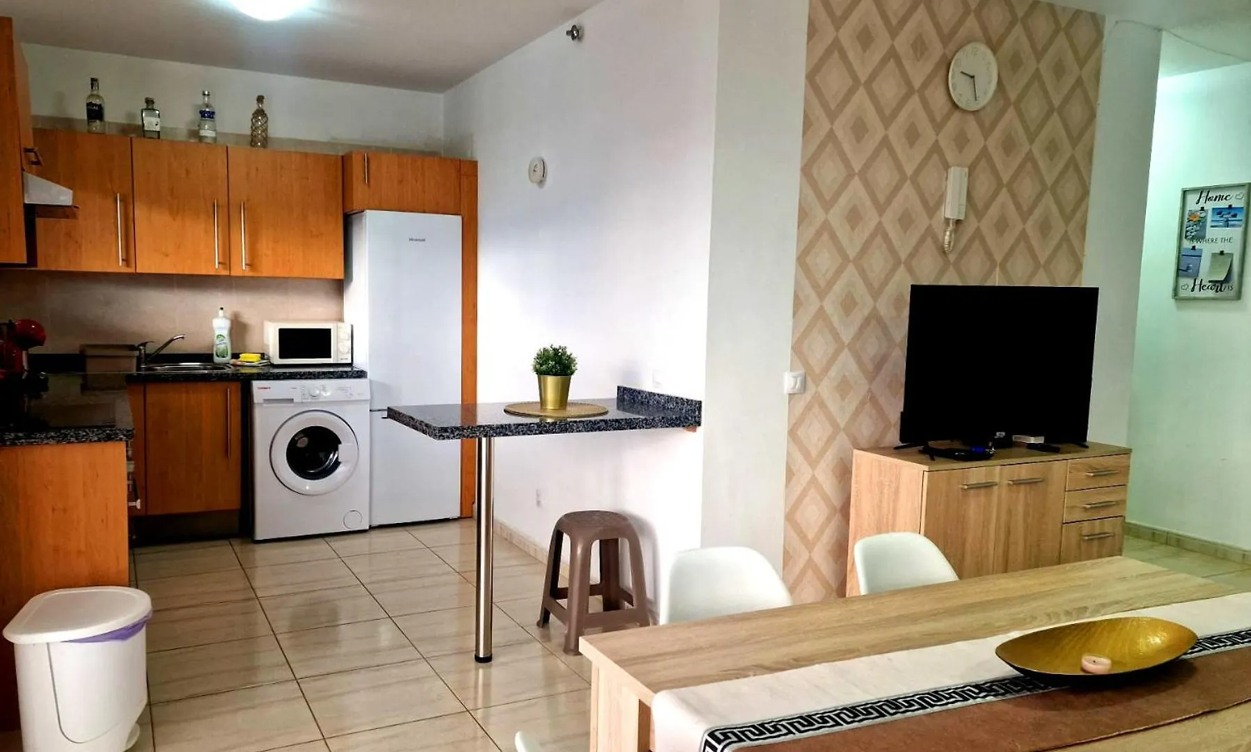 Bright And Spacious Rental With Ocean View San Miguel de Abona Apartment